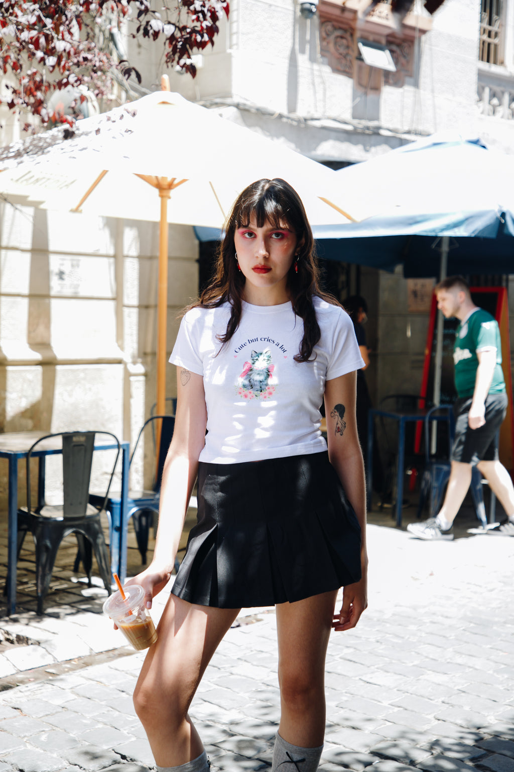 POLERA CUTE BUT CRIES A LOT